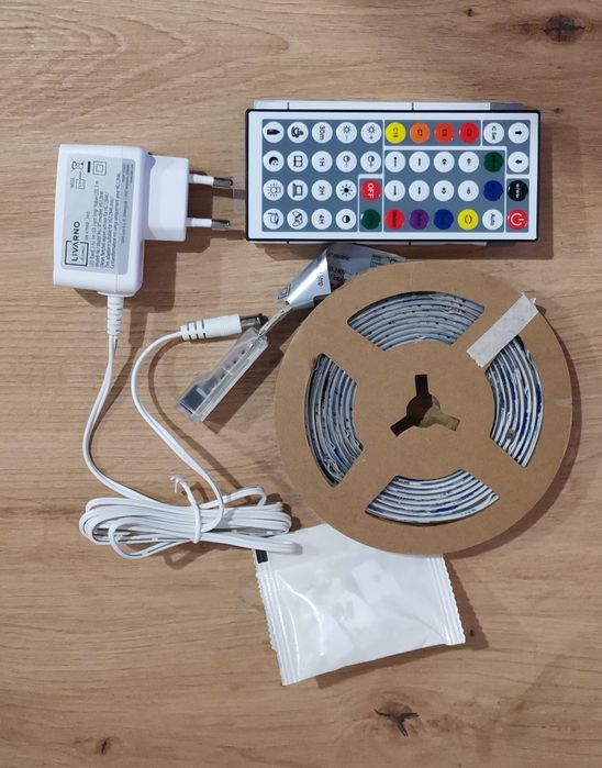 Banda led 3m autoadeziva