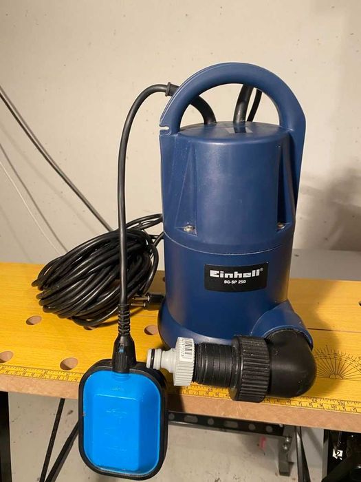 Pompa submersibila Einhell pentru apa curata si murdara cu plutitor