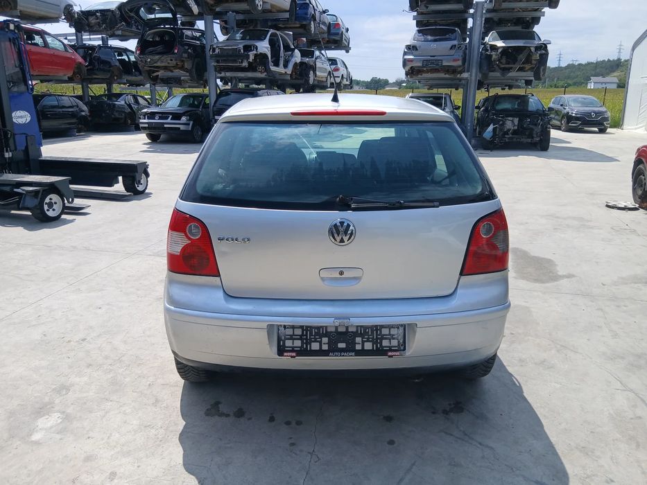 Volkswagen Polo (9N) [Fabr 2001-2008]