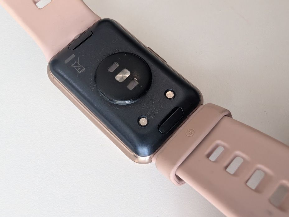 Huawei Watch Fit (TIA-B09), rose gold, curea roz – impecabil