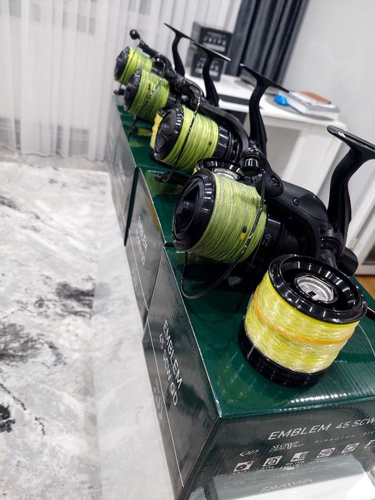 Mulinete Daiwa Emblem 45