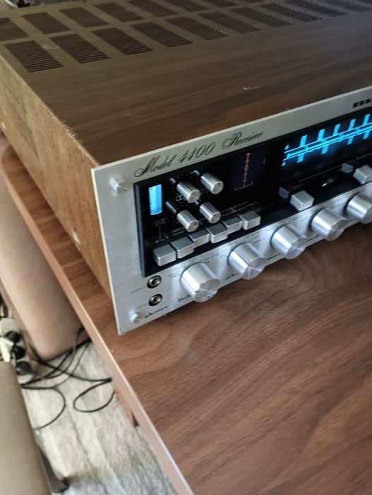 Marantz 4400 усилвател