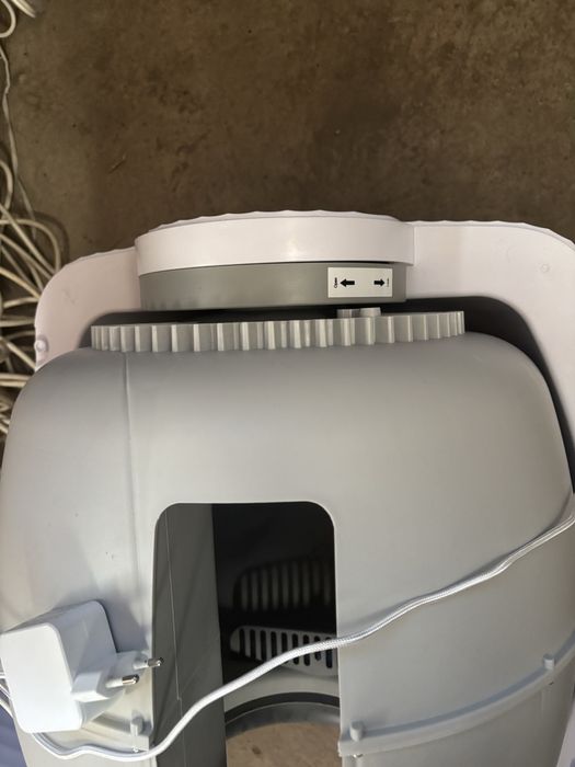 Продам латок для кошек автоматический