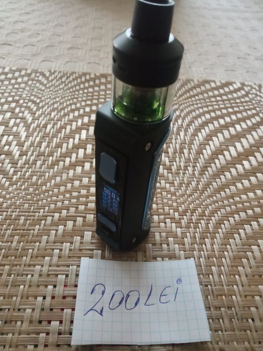 Vând țigări electronice