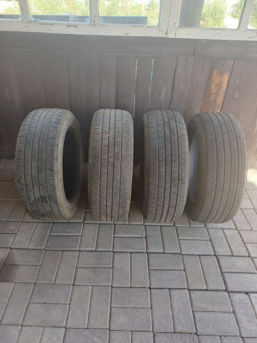 продам шины компелкт  17/60/225