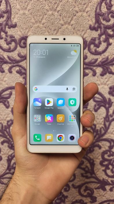 REDMI 6  polniy komplekt 4/64GB