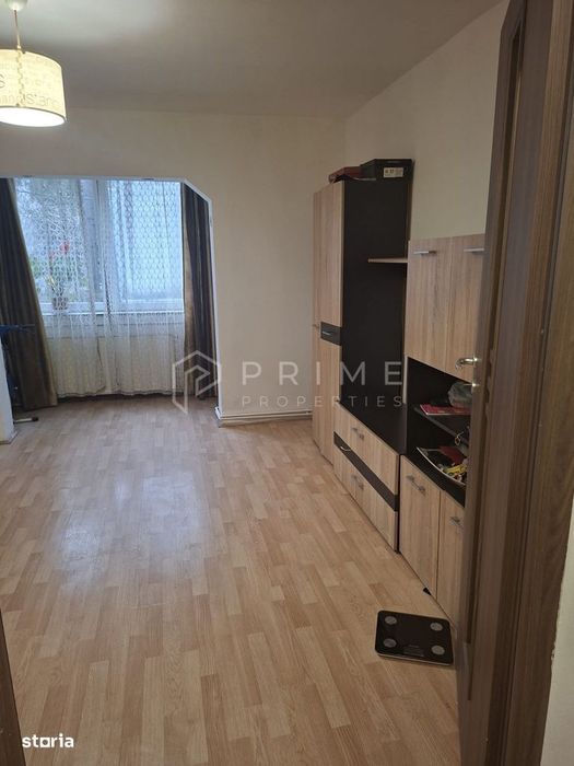 Apartament cu 3 camere | parter | zona Dambu Pietros