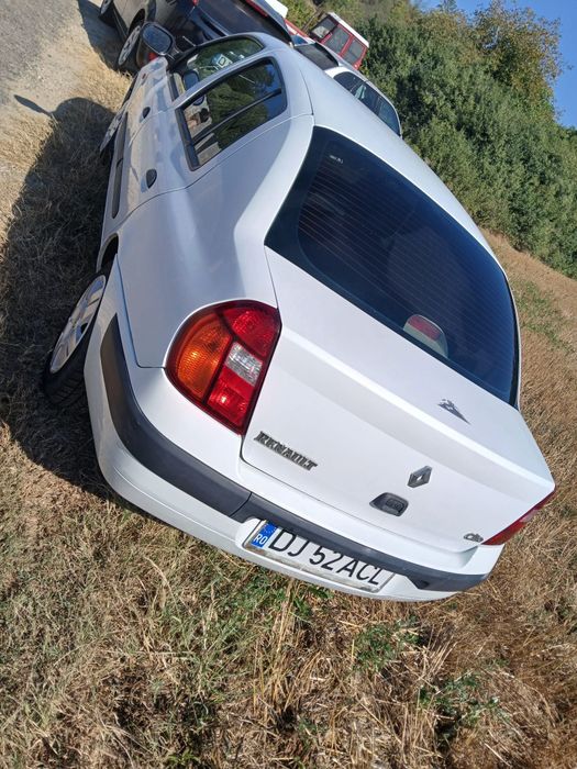 Vând Renault Clio