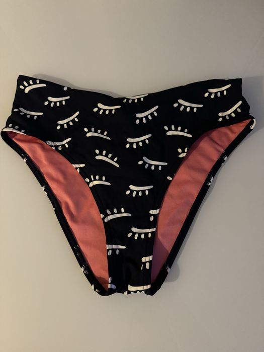 Горнища на бански Triumph