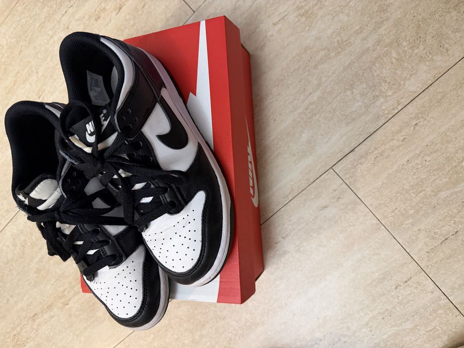 Adidasi Nike marime 39