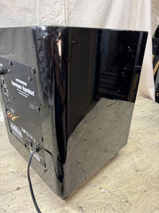 Harman Kardon Пияно лак Subwoofer