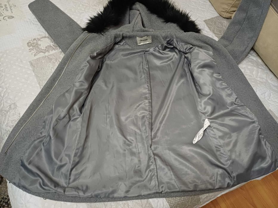 Дамско палто Stradivarius