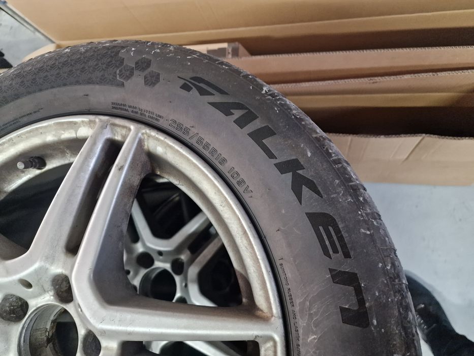 Гуми с Джанти Mercedes GLE W166 255/55 R18 2022 Dot
