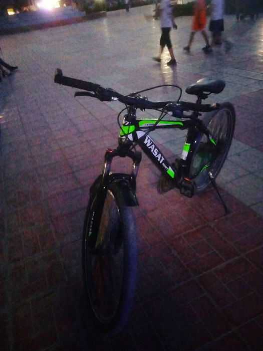 Таза велосипед саилады  айбы тек 1 балон жарик