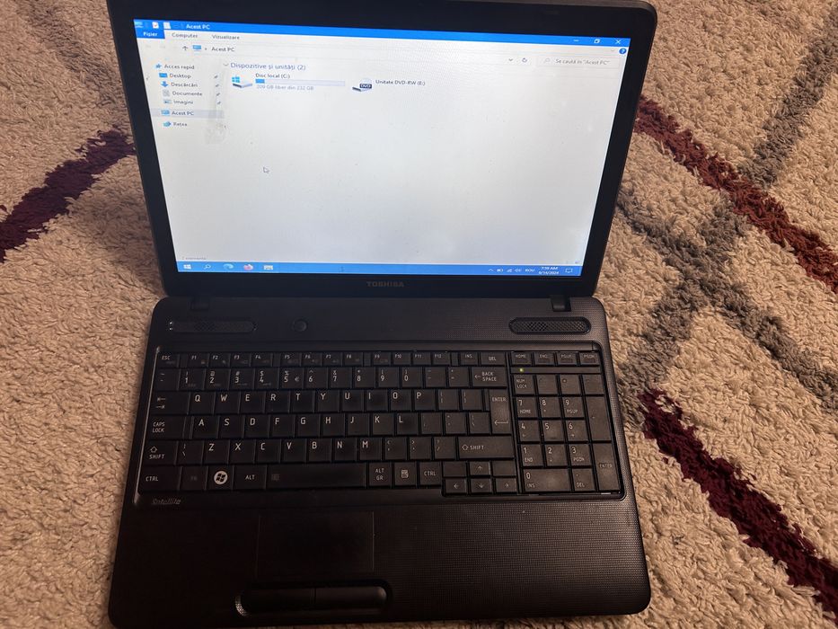 Laptop toshiba satelite c650, intel i3, 6gb ram