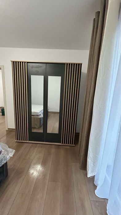 Apatrament de inchiriat