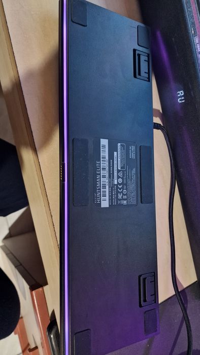 Razer Huntsman Elite механична клавиатура оптични суичове