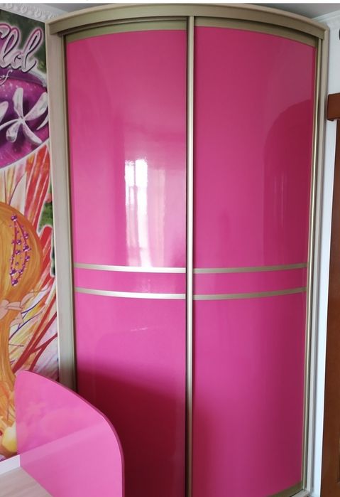 Продам спальню для девочки