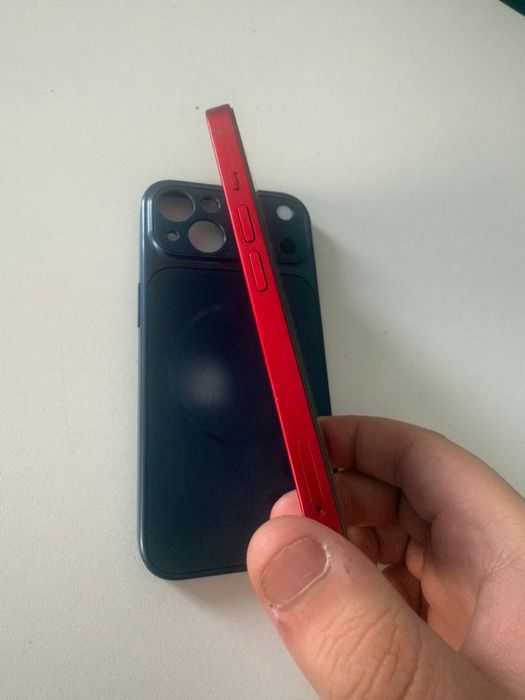 Айфон 13 ред красный
