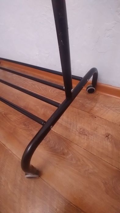 Вешалка напольная