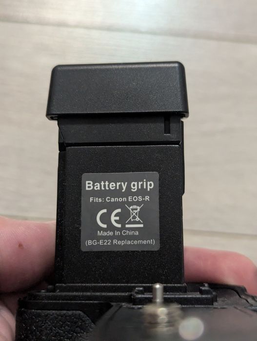 Батарейный блок для Canon R BG-E22