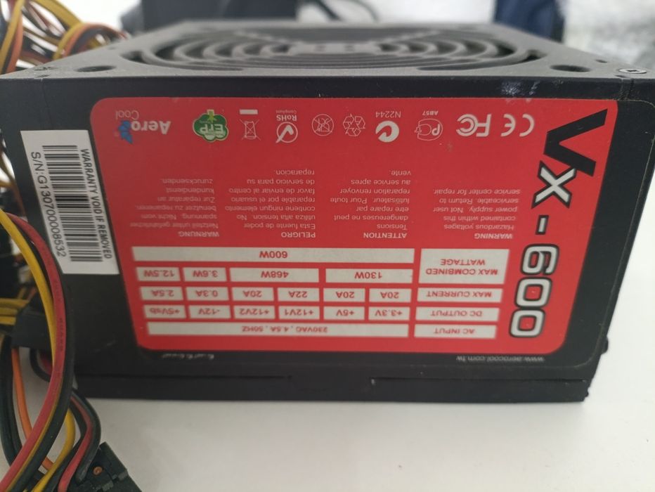 Блок питания Aerocool -VX600