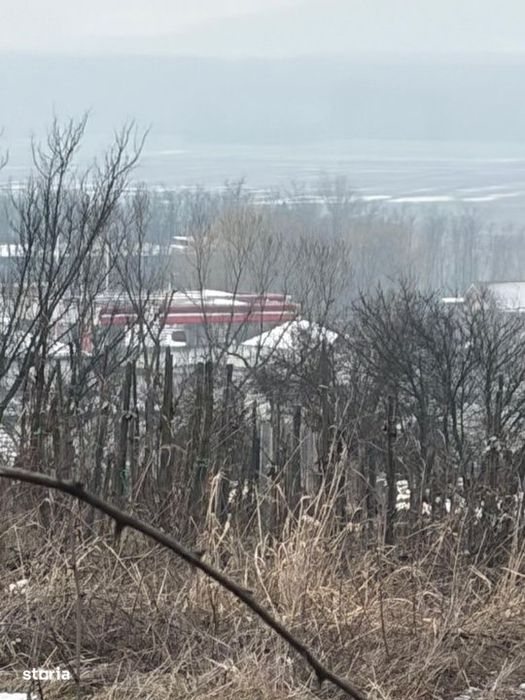 Teren de 9000mp, la intrarea in Filiasi ,la 300m de str. Racoteanu