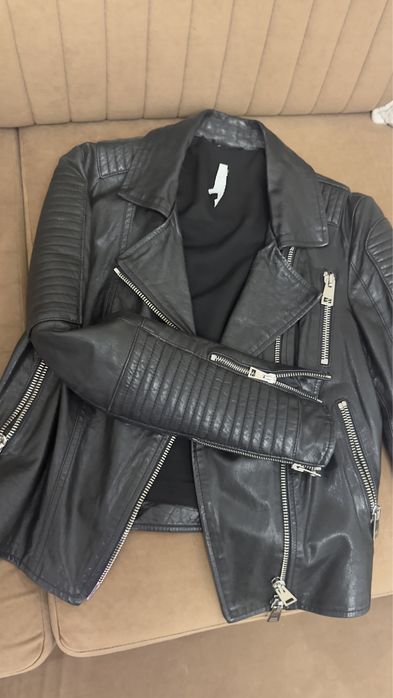 продаю крутую косуху