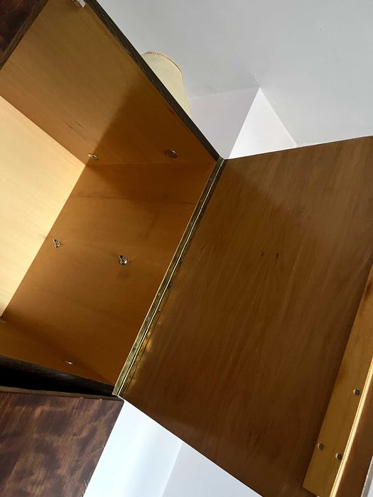 Стар Гардероб с надстройка