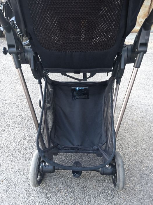 Бебешка количка Cybex Melio Crabon