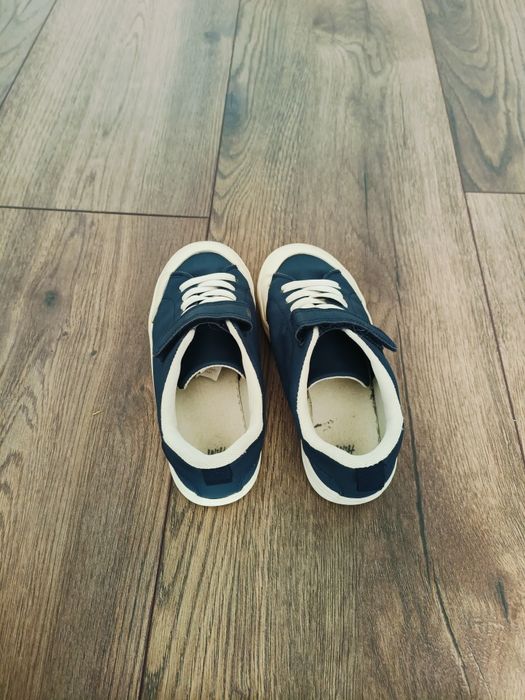 Adidași casual H&M nr.30