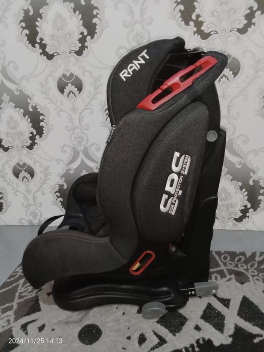 Автокресло для машин