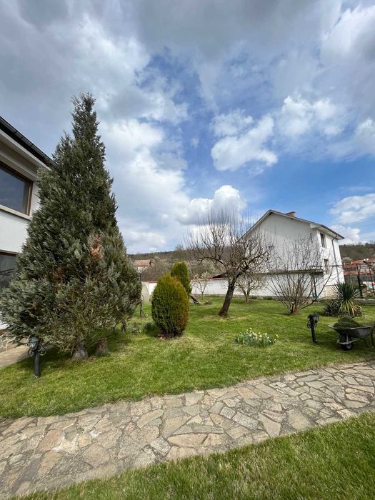 Продава се Къща в с. Средногорово, Област Стара Загора - 150 кв.м за 680 €/кв.м - Снимка #2