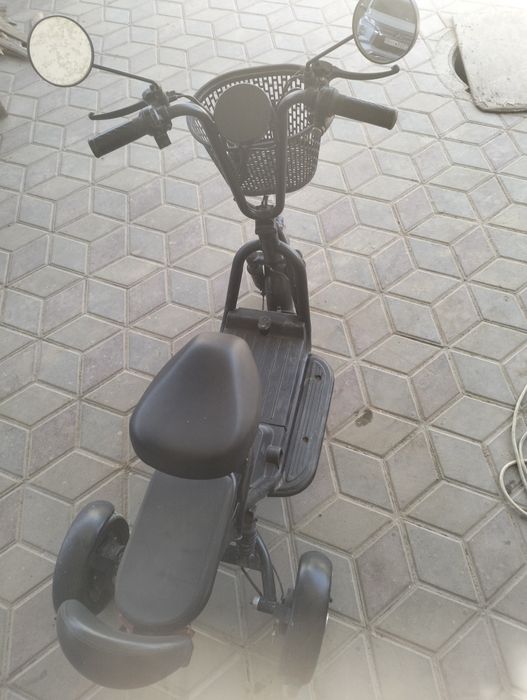 Продам электросамокат