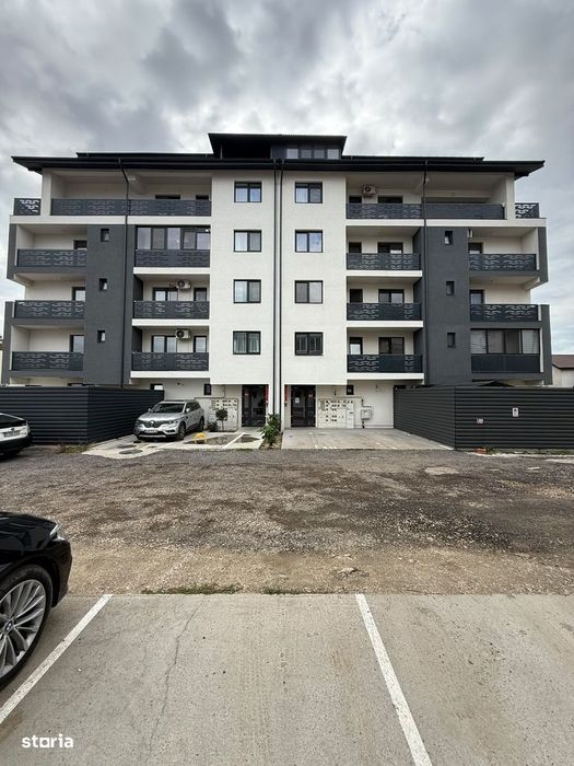 Apartament 2 camere, etaj 5 cu  lift, gata de utilizare