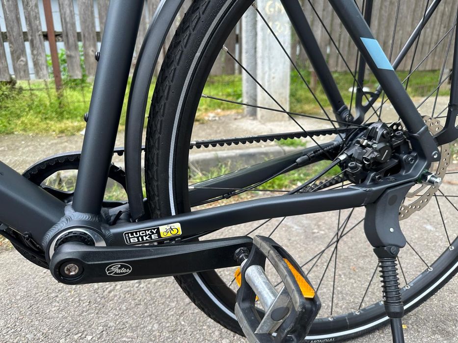 Vând bicicleta Cube