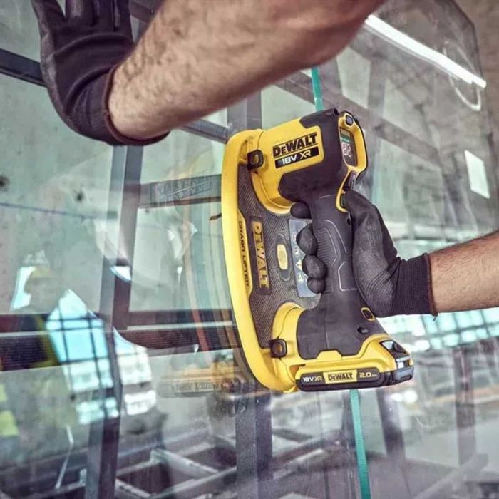 Акумулаторна вендуза DeWALT DCE590N, 18 V, 120 кг