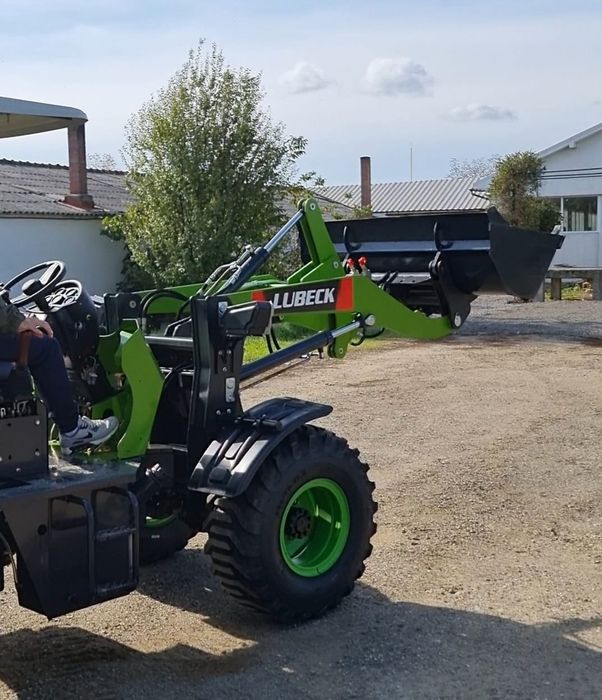 Vola 4x4  Incarcator Frontal Lubeck FR 121  Nou Garantie 2 ani