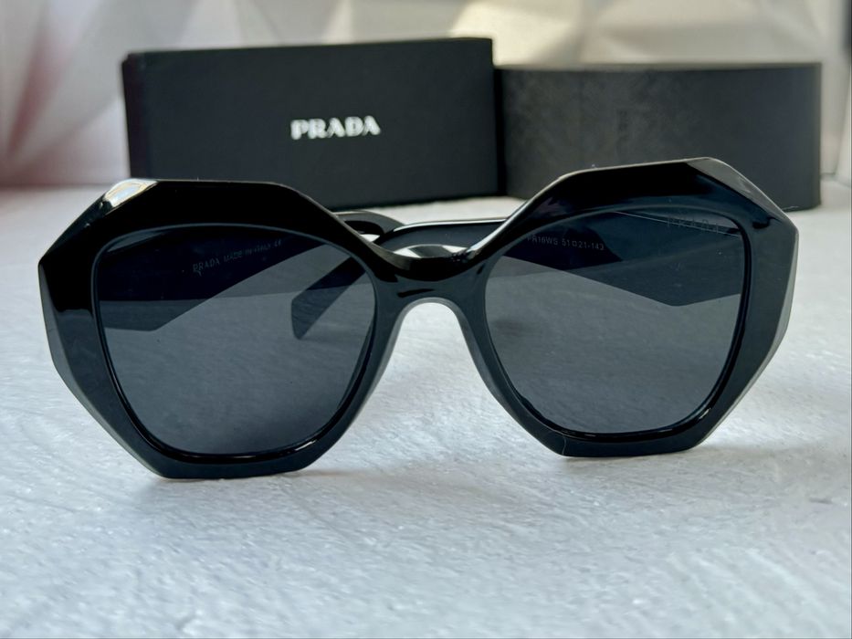 Дамски слънчеви очила многоъгълни