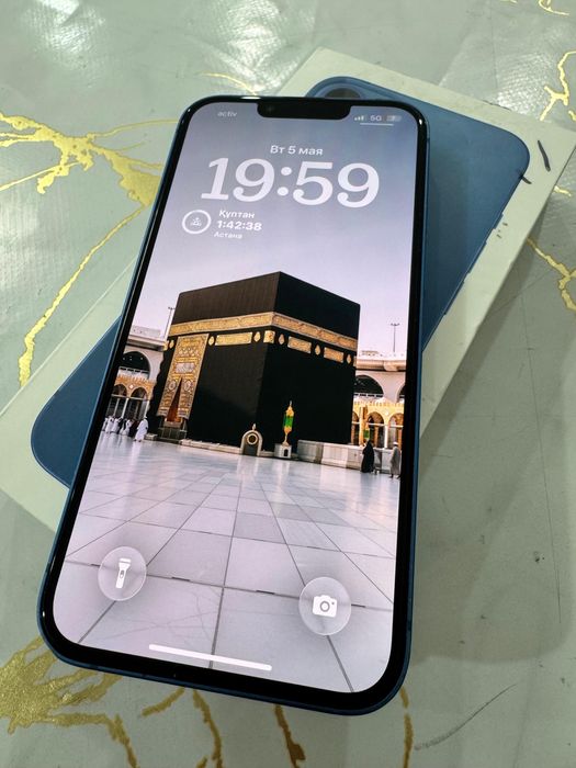 Продам iphone 13 128гб