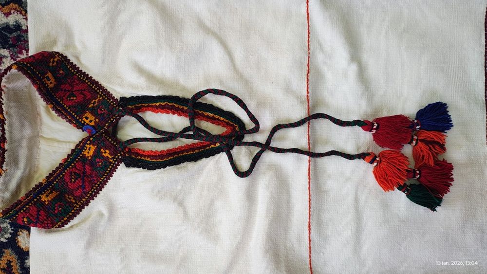 Costum tradițional maramuresean