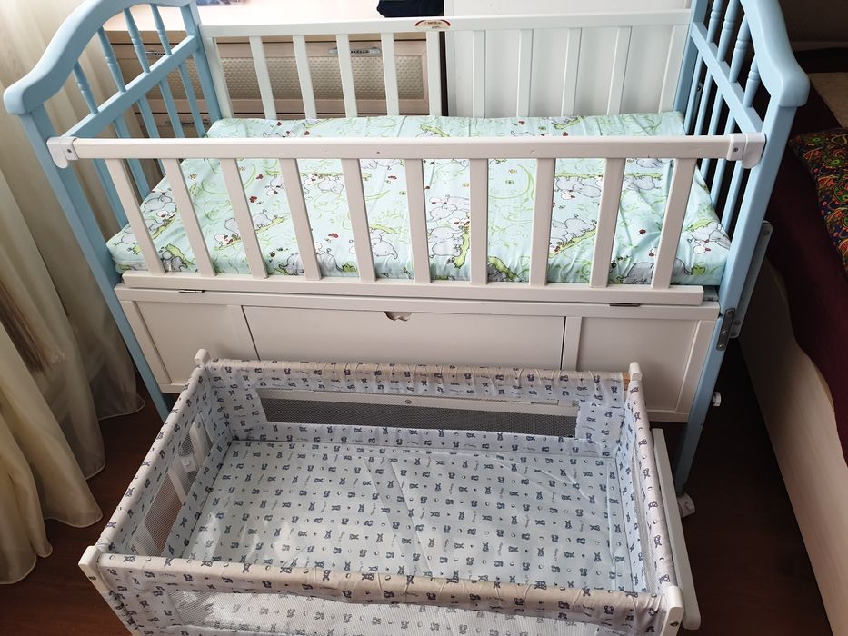 Детская кроватка