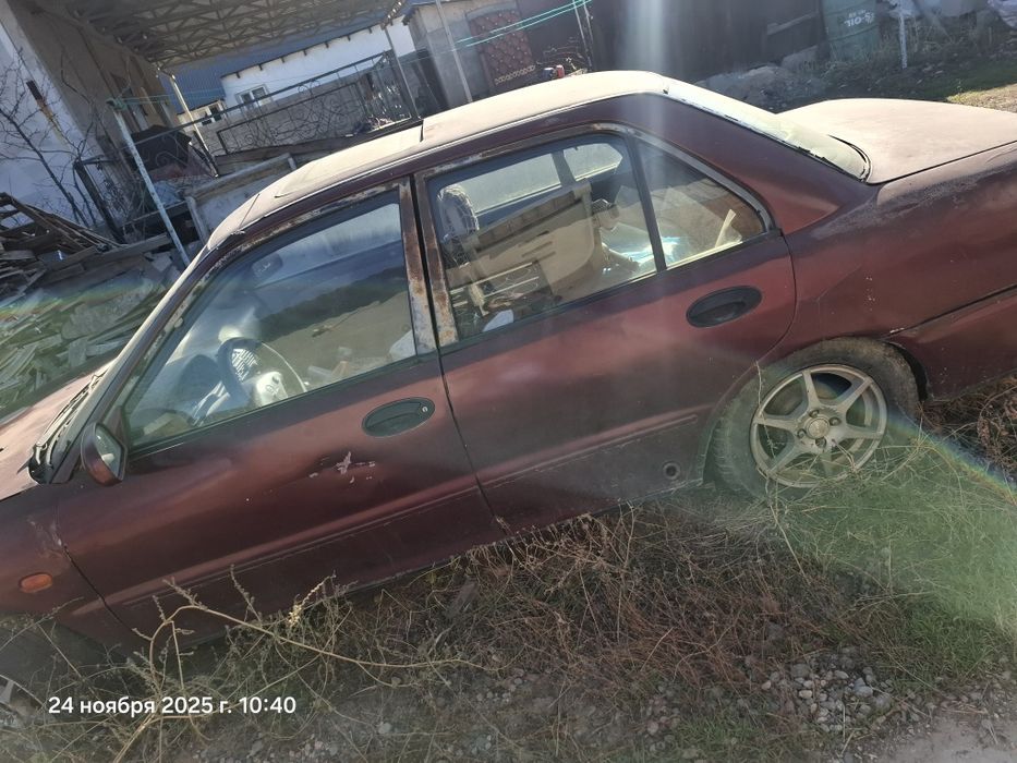 Срочно продам Лансер 1993г