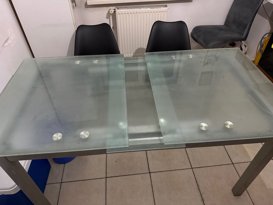 Masa din sticla,extensibila