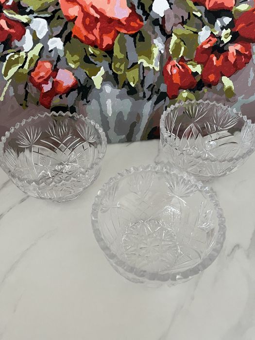 Продам хрустальные вазочки