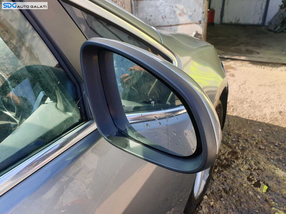 Oglinda Dreapta Electrica Fara Pliere Rabatare Opel Astra J Facelift Break Caravan Combi 2009 - 2016 Culoare Z179 [C3181]