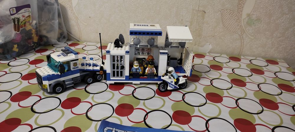 Детский конструктор мобильный командный центр