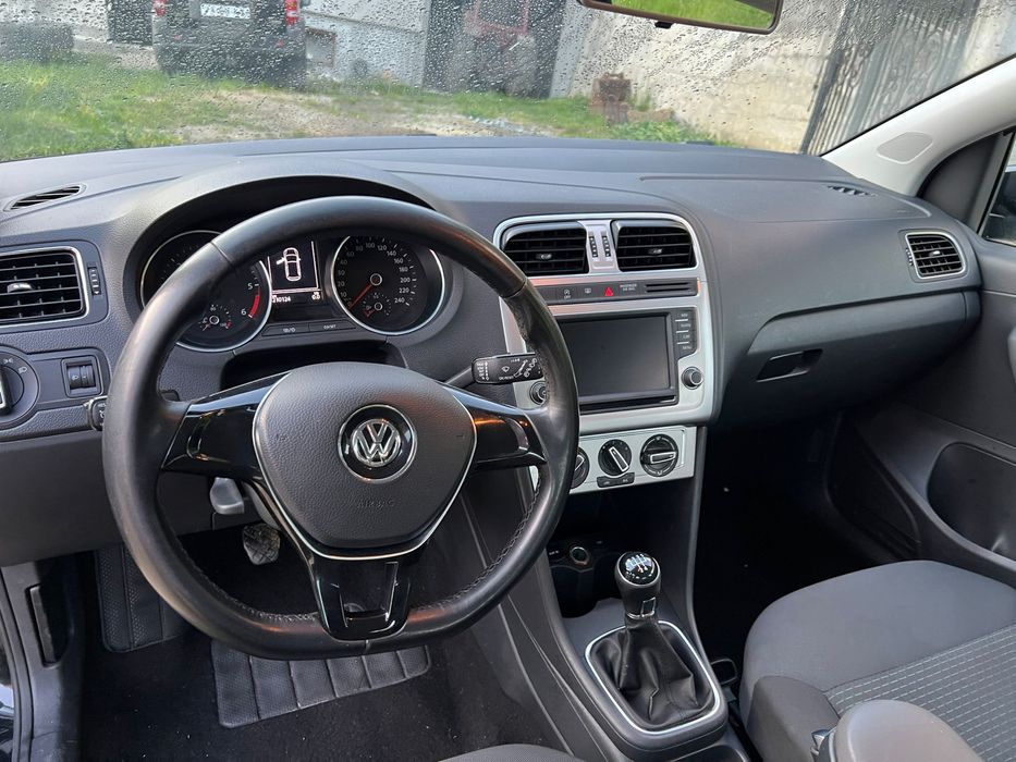 VOLKSWAGEN Polo 2015 — imagine 4