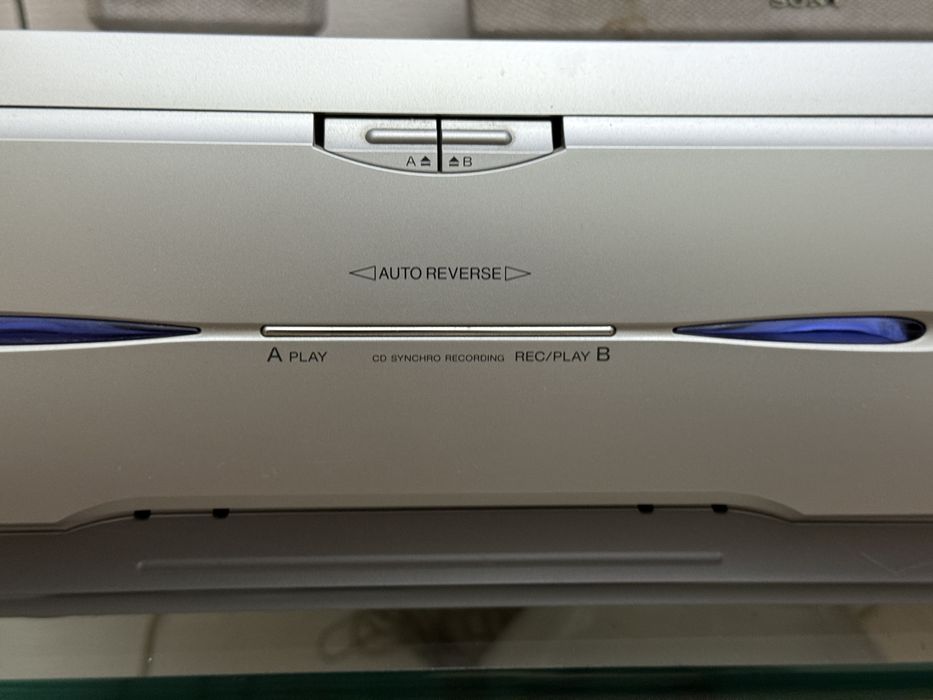 Продается музыкальный центр Sony