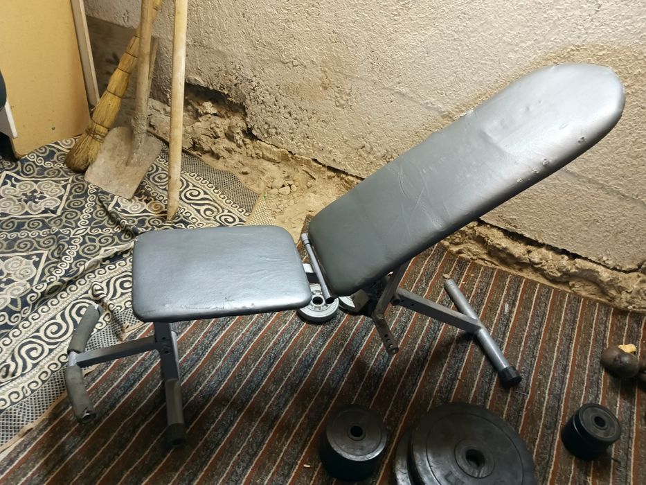 Продам спортивный инвентарь